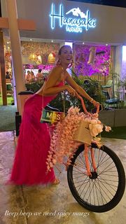 Jena Sims feet photo thumbnail