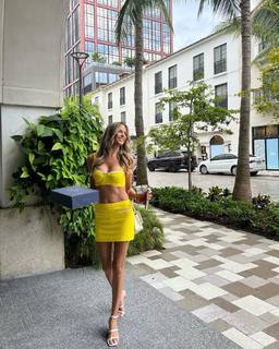 Jena Sims feet photo thumbnail