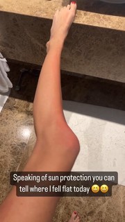 Jena Sims feet photo thumbnail