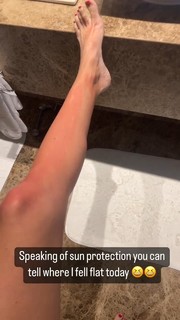 Jena Sims feet photo thumbnail