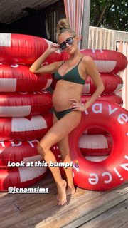 Jena Sims feet photo thumbnail
