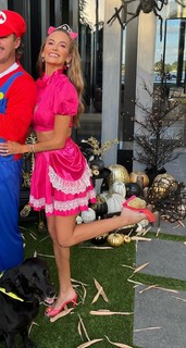 Jena Sims feet photo thumbnail