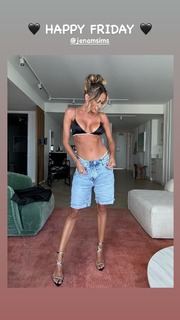 Jena Sims feet photo thumbnail
