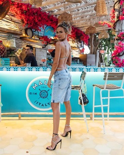 Jena Sims feet photo thumbnail