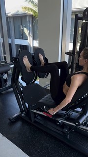 Jena Sims feet photo thumbnail