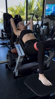 Jena Sims feet photo thumbnail