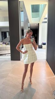 Jena Sims feet photo thumbnail