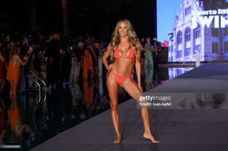 Jena Sims feet photo thumbnail