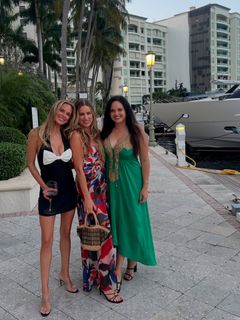 Jena Sims feet photo thumbnail