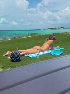 Jena Sims feet photo thumbnail