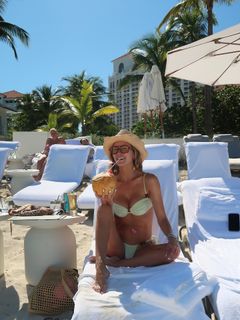 Jena Sims feet photo thumbnail