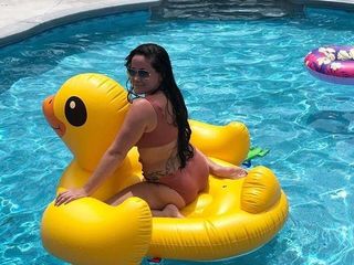 Jenelle Evans feet photo 5