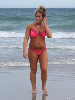 Jenelle Evans feet photo 2