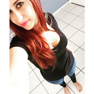 Jenelle Jcakess feet photo thumbnail