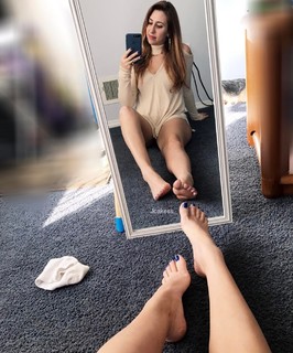 Jenelle Jcakess feet photo thumbnail