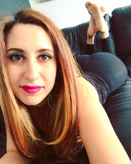 Jenelle Jcakess feet photo thumbnail