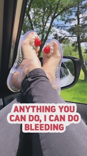 Jenelle Jcakess feet photo thumbnail