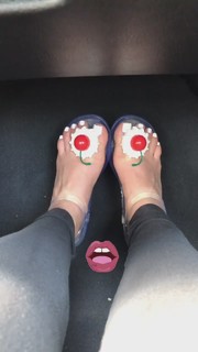 Jenelle Jcakess feet photo thumbnail