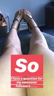 Jenelle Jcakess feet photo thumbnail