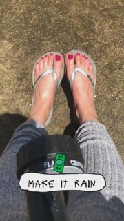 Jenelle Jcakess feet photo thumbnail