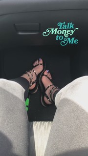 Jenelle Jcakess feet photo thumbnail