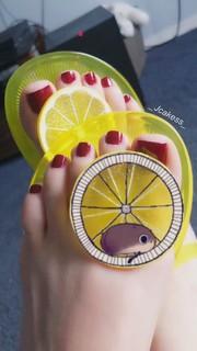 Jenelle Jcakess feet photo thumbnail
