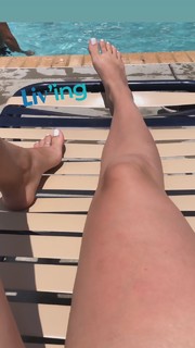 Jenelle Jcakess feet photo thumbnail