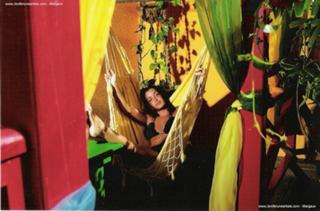 Jenifer Bartoli feet photo thumbnail