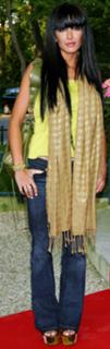 Jenifer Bartoli feet photo thumbnail