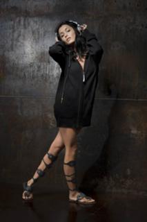Jenifer Bartoli feet photo thumbnail