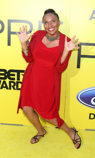 Jenifer Lewis feet photo 5