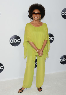 Jenifer Lewis feet photo 7