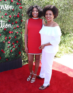 Jenifer Lewis feet photo 3