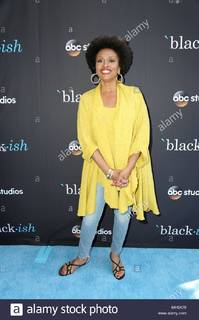 Jenifer Lewis feet photo 2