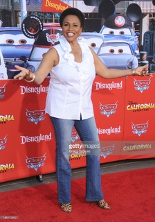 Jenifer Lewis feet photo 8