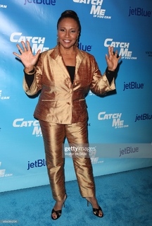 Jenifer Lewis feet photo 3
