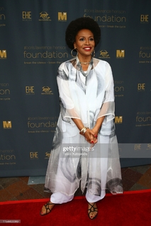 Jenifer Lewis feet photo 13