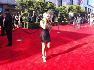 Jenn Brown feet photo thumbnail