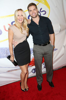 Jenn Brown feet photo thumbnail