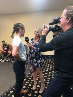 Jenn Brown feet photo thumbnail