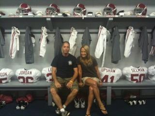 Jenn Brown feet photo thumbnail
