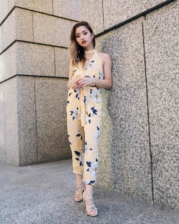 Jenn Im feet photo 4