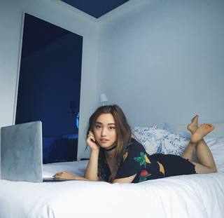 Jenn Im feet photo 7