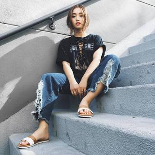 Jenn Im feet photo 6