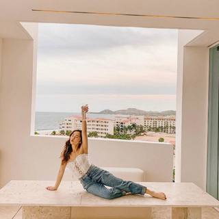Jenn Im feet photo 4