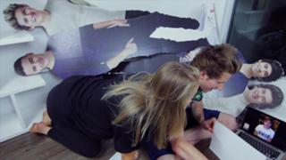 Jenn McAllister feet photo thumbnail