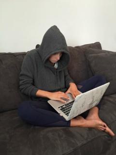 Jenn McAllister feet photo thumbnail