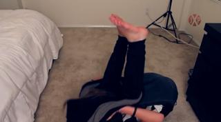 Jenn McAllister feet photo thumbnail