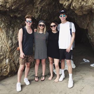 Jenn McAllister feet photo thumbnail