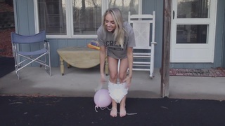 Jenn McAllister feet photo thumbnail